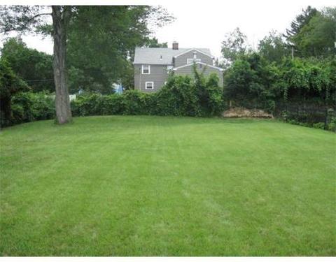 53 Clement St, Springfield, MA 01118 photo 3