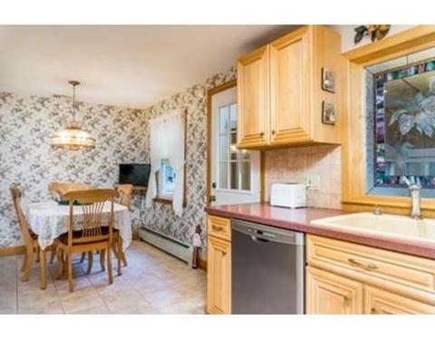 22 Dawn St, Chicopee, MA 01020 photo 11