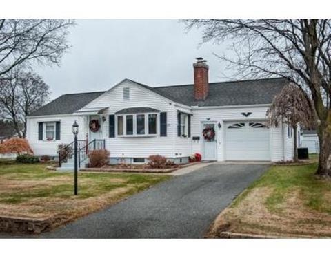 22 Dawn St, Chicopee, MA 01020 photo 2