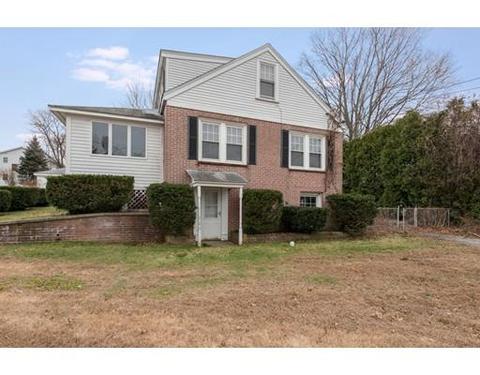 237 Main St, Blackstone, MA 01504 photo 2