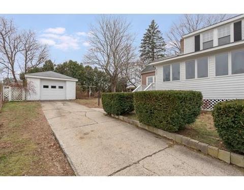 237 Main St, Blackstone, MA 01504 photo 3
