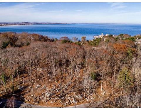 92 Leonard St, Gloucester, MA 01930 photo 2