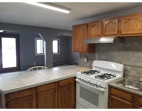 80 Merrill Rd, Springfield, MA 01119 photo 4
