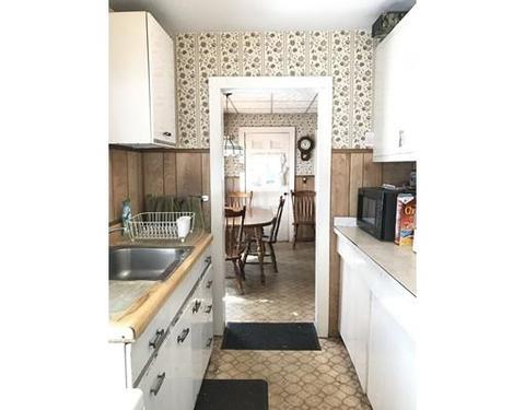 621 E Central St, Franklin, MA 02038 photo 5