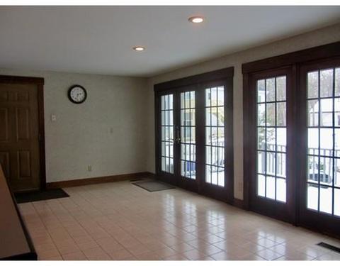 174 Corbett St, Fall River, MA 02720 photo 4