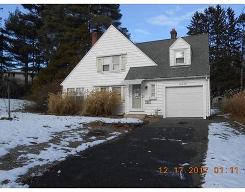 28 Kazbeck St, Springfield, MA 01151 photo 1
