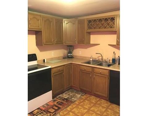 68 Vincent St, Springfield, MA 01129 photo 2