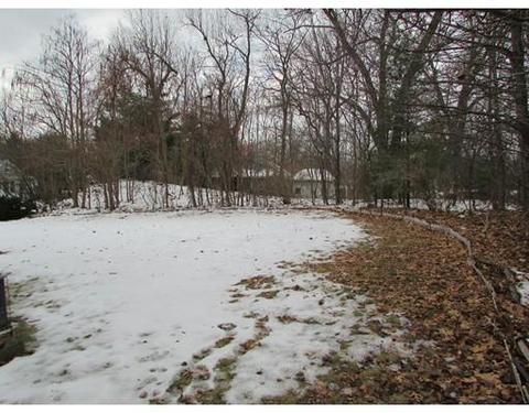 33 Villanova St, East Longmeadow, MA 01028 photo 4