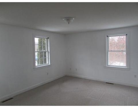 33 Villanova St, East Longmeadow, MA 01028 photo 11