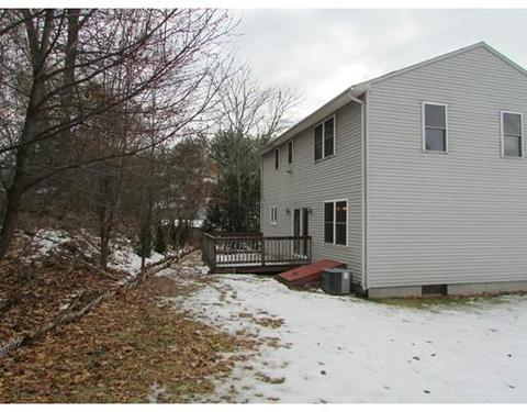 33 Villanova St, East Longmeadow, MA 01028 photo 3