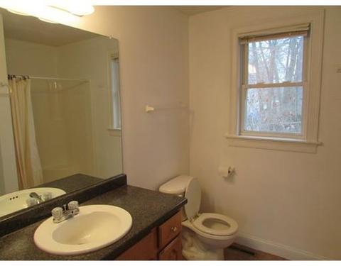 33 Villanova St, East Longmeadow, MA 01028 photo 9