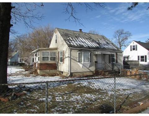 1070 Berkshire Ave, Springfield, MA 01151 photo 2
