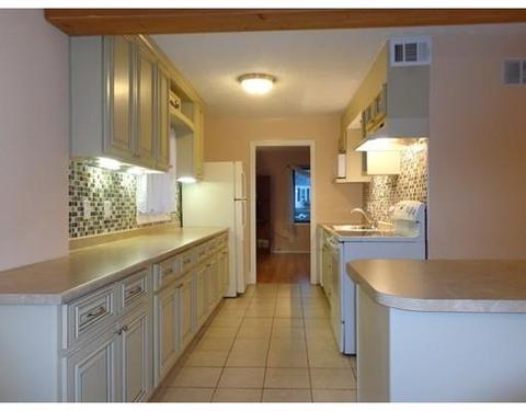 11 Mccarthy Ave, Chicopee, MA 01020 photo 8
