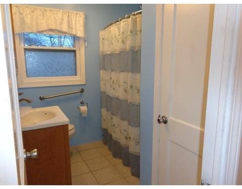 11 Mccarthy Ave, Chicopee, MA 01020 photo 16