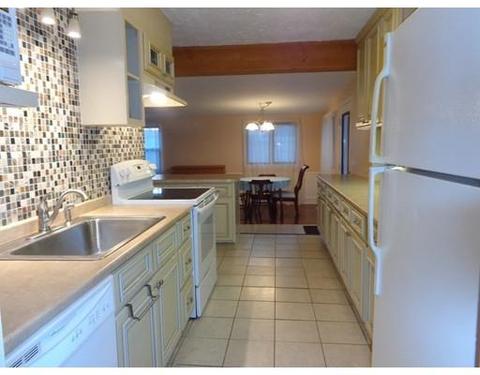 11 Mccarthy Ave, Chicopee, MA 01020 photo 5
