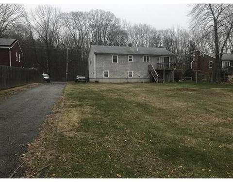 1092 Meridian St, Fall River, MA 02720 photo 3