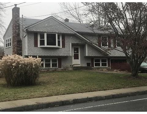 1092 Meridian St, Fall River, MA 02720 photo 1