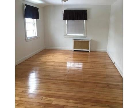 5 Danforth St, Lawrence, MA 01843 photo 9