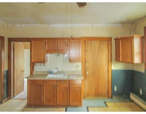 168 Crawford St, Woonsocket, RI 02895 photo 11