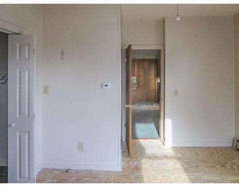 168 Crawford St, Woonsocket, RI 02895 photo 9