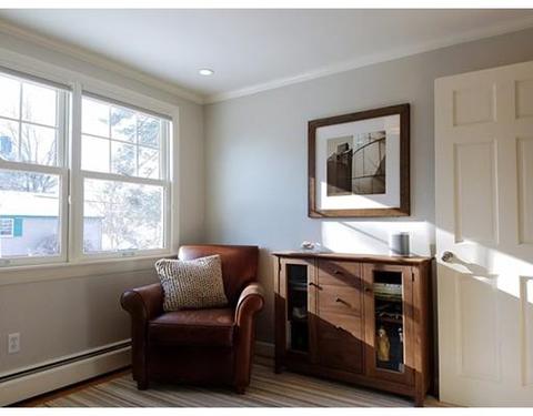 27 Beverly Ave, Marblehead, MA 01945 photo 12