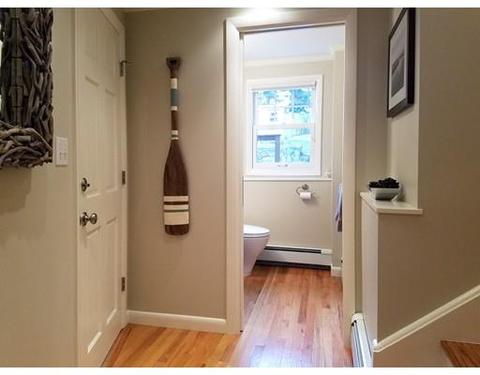 27 Beverly Ave, Marblehead, MA 01945 photo 16