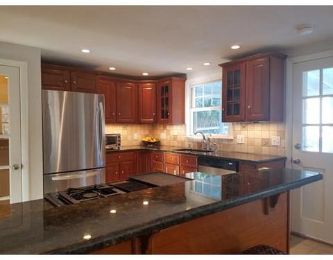 27 Beverly Ave, Marblehead, MA 01945 photo 7
