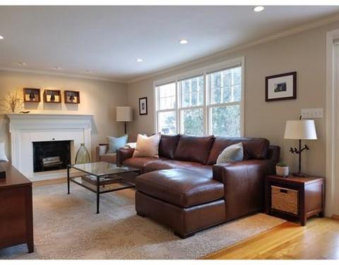 27 Beverly Ave, Marblehead, MA 01945 photo 3