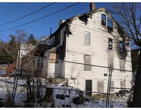 140 Main St, Upton, MA 01568 photo 4