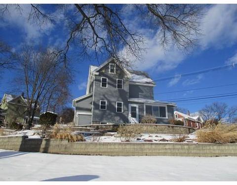 133 Grattan St, Chicopee, MA 01020 photo 2