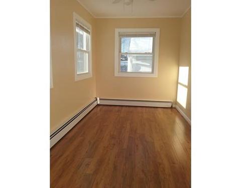 19 Arkwright Rd, Webster, MA 01570 photo 9