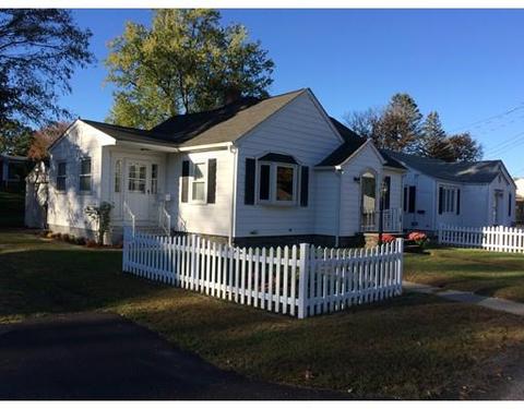 19 Arkwright Rd, Webster, MA 01570 photo 2