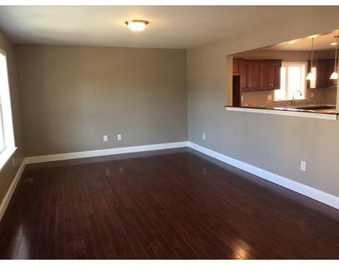 180 Pitman St, Fall River, MA 02723 photo 4