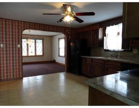 14 Ingham St, Chicopee, MA 01020 photo 10