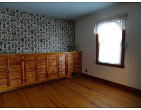 14 Ingham St, Chicopee, MA 01020 photo 13