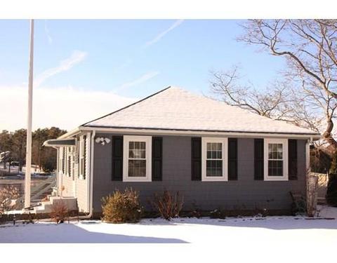 51 Rose Point Ave, West Wareham, MA 02576 photo 1