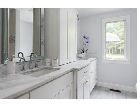 148 Paddock Cir, Mashpee, MA 02649 photo 10