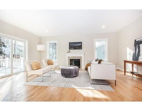 131 Wright St, Arlington, MA 02474 photo 2