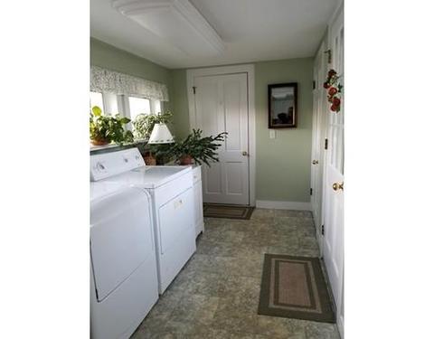 138 Church St, Ware, MA 01082 photo 3