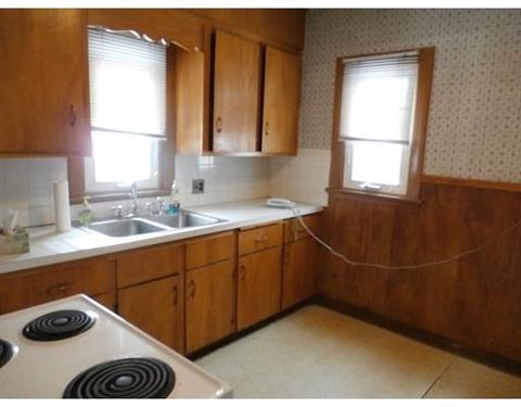 25 Bettinson Ave, Everett, MA 02149 photo 4