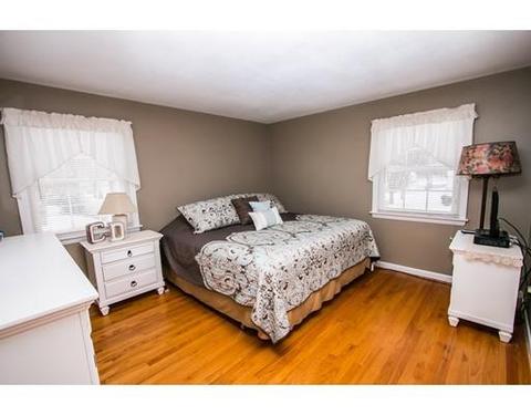 14 Como Dr, Chicopee, MA 01020 photo 20