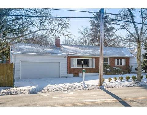 8 Tedesco St, Marblehead, MA 01945 photo 1