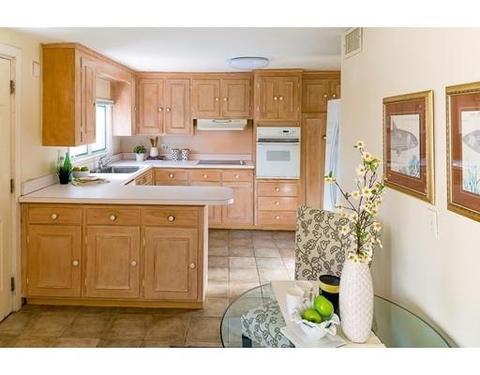 8 Tedesco St, Marblehead, MA 01945 photo 12