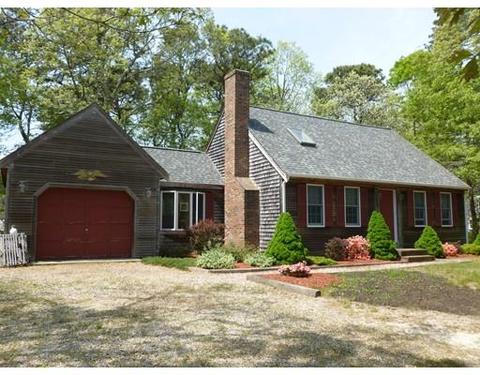 8 Leaf Ln, Eastham, MA 02642 photo 2