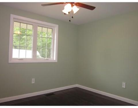 15 Coderre Dr, Bellingham, MA 02019 photo 6