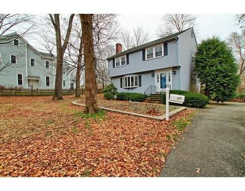 17 Cedar Brook Rd, Wellesley, MA 02482 photo 2