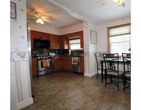 19 Waldo St, Dedham, MA 02026 photo 5