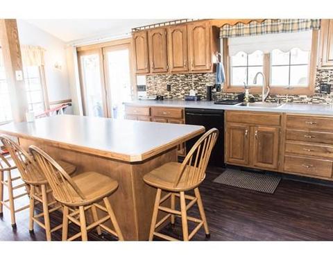 3 Appleton St, Saugus, MA 01906 photo 6