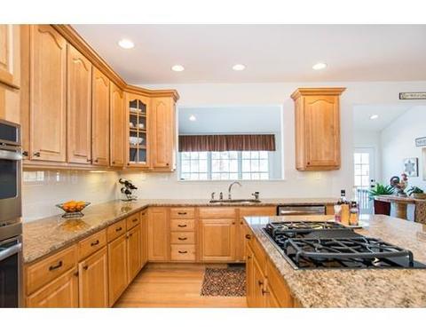 76 Endean Dr, Walpole, MA 02032 photo 4