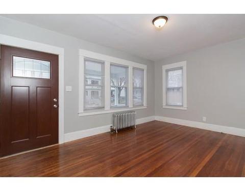 17 Leete St, Springfield, MA 01108 photo 3